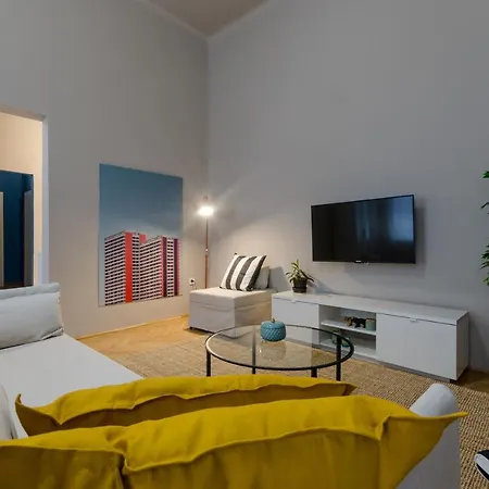 Boldo Apartment *